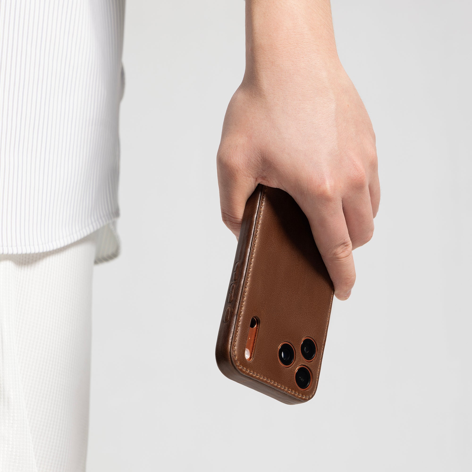 Vintage Brown Vegetable-Tanned Leather iPhone Case